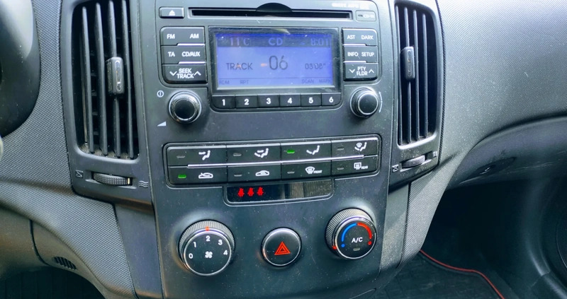 Hyundai I30 cena 13900 przebieg: 262000, rok produkcji 2007 z Ciechocinek małe 781